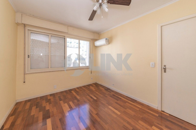 Imagem Apartamento com 3 Quartos à Venda, 133 m² em Independência - Porto Alegre Imagem Apartamento com 3 Quartos à Venda, 133 m² em Independência - Porto Alegre