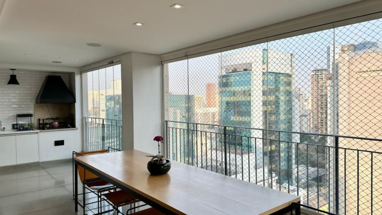 Imagem Apartamento com 3 Quartos à Venda, 223 m² em Itaim Bibi - São Paulo