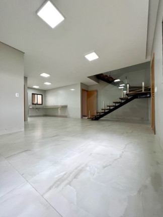 Imagem Sobrado com 4 Quartos à Venda, 160 m² em Vila Rosa - Goiânia