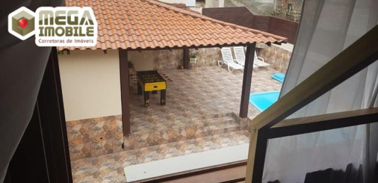 Imagem Casa com 3 Quartos à Venda, 450 m² em Córrego Grande - Florianópolis Imagem Casa com 3 Quartos à Venda, 450 m² em Córrego Grande - Florianópolis