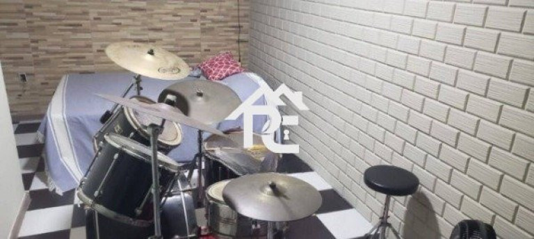Imagem Casa com 5 Quartos à Venda, 360 m² em Maravista - Niterói