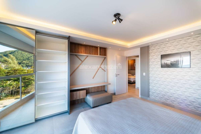 Imagem Cobertura com 3 Quartos à Venda, 200 m² em 4 Ilhas - Bombinhas Imagem Cobertura com 3 Quartos à Venda, 200 m² em 4 Ilhas - Bombinhas