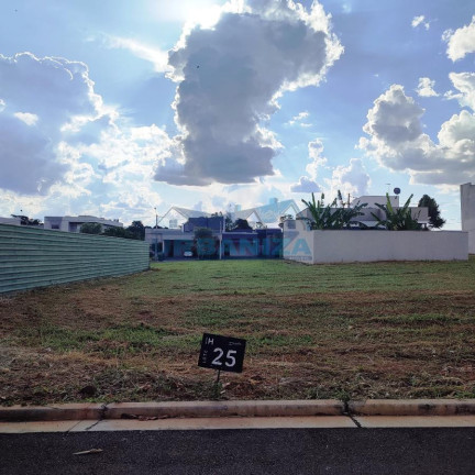Imagem Terreno à Venda, 302 m² em Condomínio Village Damha - Birigui Imagem Terreno à Venda, 302 m² em Condomínio Village Damha - Birigui