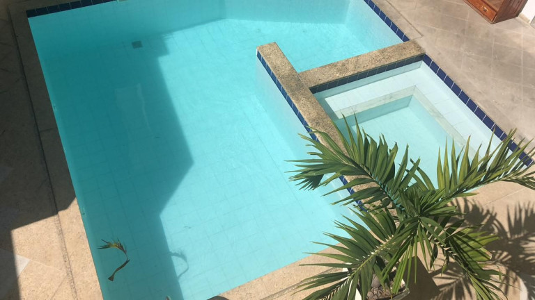 Imagem Casa com 6 Quartos à Venda, 450 m² em Camboinhas - Niterói Imagem Casa com 6 Quartos à Venda, 450 m² em Camboinhas - Niterói