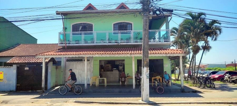 Sobrado à Venda, 360 m² em Jardim Brasil - Peruíbe