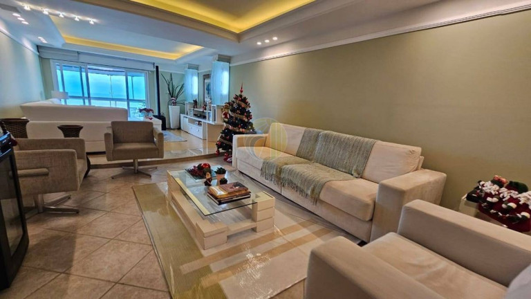 Imagem Apartamento com 3 Quartos à Venda, 256 m² em Pioneiros - Balneário Camboriú