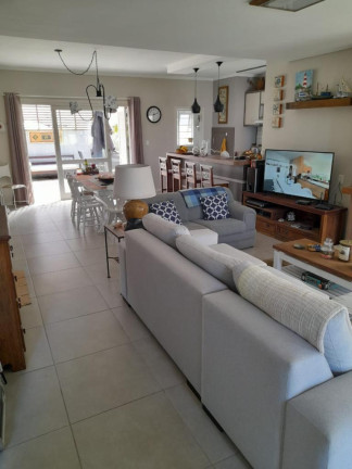 Imagem Sobrado com 3 Quartos à Venda, 162 m² em Noiva Do Mar - Xangri-la