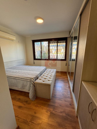 Imagem Casa com 3 Quartos à Venda, 140 m² em Jardim Europa - Porto Alegre Imagem Casa com 3 Quartos à Venda, 140 m² em Jardim Europa - Porto Alegre