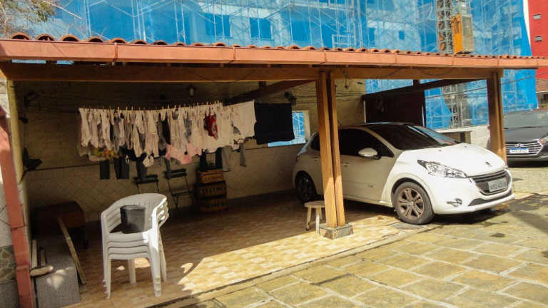 Imagem Casa com 4 Quartos à Venda, 350 m² em Várzea - Teresópolis