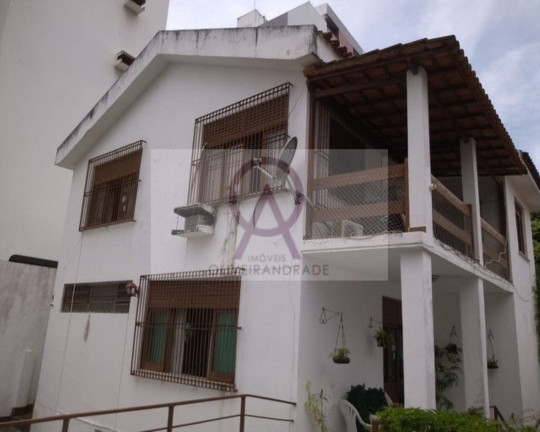 Imóvel com 5 Quartos à Venda,  em Ondina - Salvador