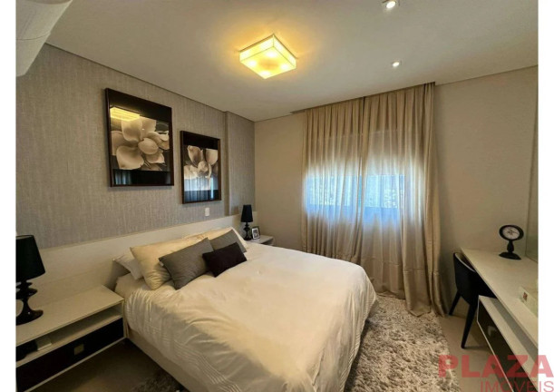 Imagem Apartamento com 3 Quartos à Venda, 221 m² em Centro - Balneário Camboriú Imagem Apartamento com 3 Quartos à Venda, 221 m² em Centro - Balneário Camboriú