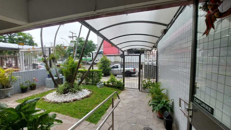 Imagem Apartamento com 1 Quarto à Venda, 40 m² em Menino Deus - Porto Alegre Imagem Apartamento com 1 Quarto à Venda, 40 m² em Menino Deus - Porto Alegre