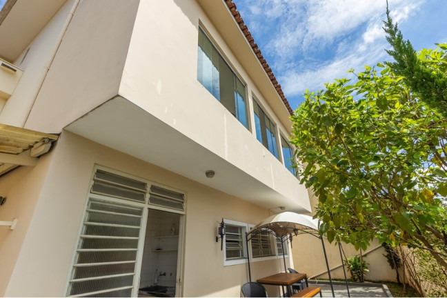 Imagem Casa com 3 Quartos à Venda, 379 m² em Pacaembu - São Paulo