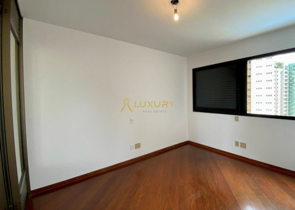 Imagem Imóvel com 4 Quartos à Venda, 161 m² em Belvedere - Belo Horizonte