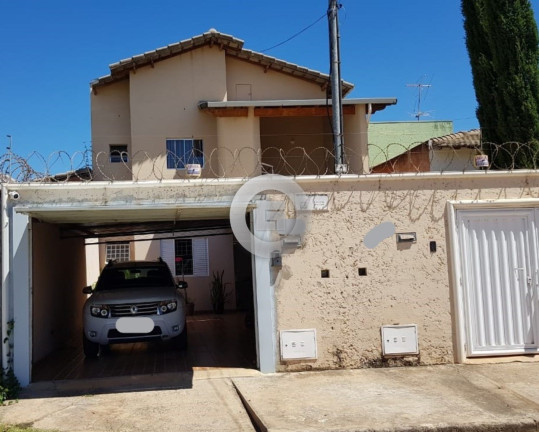 Imagem Sobrado com 3 Quartos à Venda, 240 m² em Prolongamento Todos Os Santos - Montes Claros