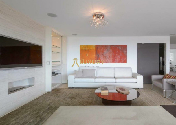 Imagem Imóvel com 4 Quartos à Venda, 244 m² em Vila Da Serra - Nova Lima Imagem Imóvel com 4 Quartos à Venda, 244 m² em Vila Da Serra - Nova Lima