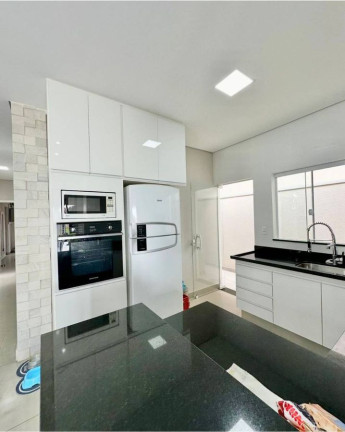 Imagem Casa de Condomínio com 3 Quartos à Venda, 130 m² em Portal Dos Pinheiros Ii - Itapetininga Imagem Casa de Condomínio com 3 Quartos à Venda, 130 m² em Portal Dos Pinheiros Ii - Itapetininga
