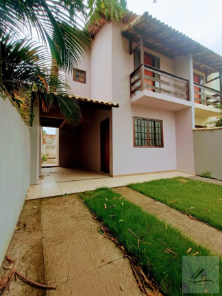 Casa com 2 Quartos à Venda, 