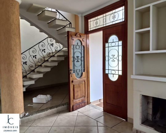 Imagem Casa com 5 Quartos à Venda,  em Condomínio Moradas Da Serra - São Lourenço