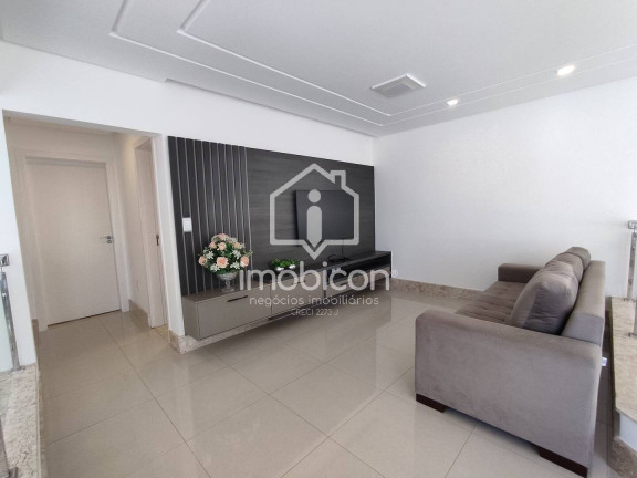 Foto do imóvel Cobertura com 4 Quartos à Venda, 210 m² em Candeias - Vitória Da Conquista