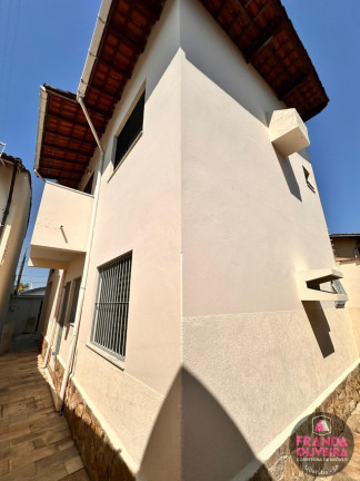 Imagem Sobrado com 4 Quartos à Venda, 127 m² em Centro - Ubatuba Imagem Sobrado com 4 Quartos à Venda, 127 m² em Centro - Ubatuba
