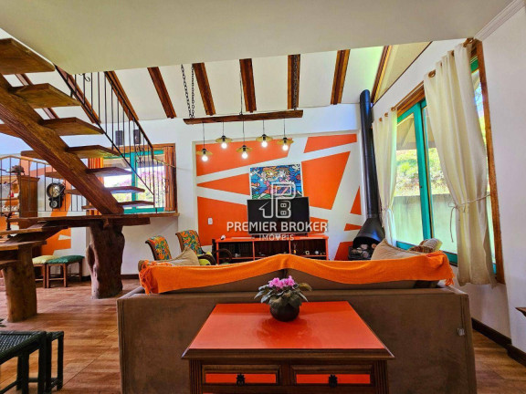 Imagem Casa com 4 Quartos à Venda, 300 m² em Prata - Teresópolis Imagem Casa com 4 Quartos à Venda, 300 m² em Prata - Teresópolis