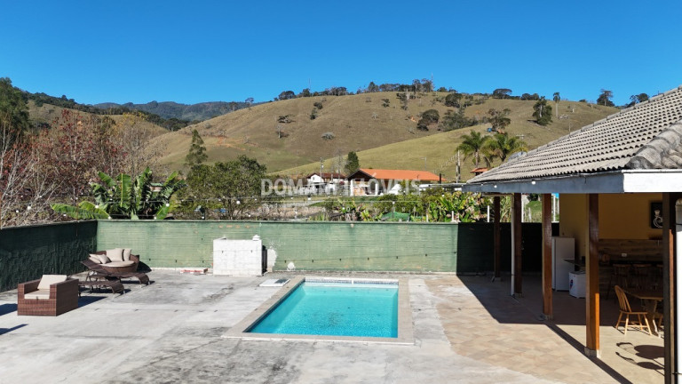Imagem Imóvel com 4 Quartos à Venda, 200 m² em Região Dos Mellos - Campos Do Jordão Imagem Imóvel com 4 Quartos à Venda, 200 m² em Região Dos Mellos - Campos Do Jordão