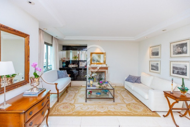 Imagem Apartamento com 4 Quartos à Venda, 280 m² em Campo Belo - São Paulo