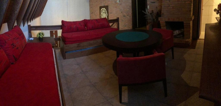 Imagem Imóvel com 4 Quartos à Venda, 223 m² em Centro - Garopaba Imagem Imóvel com 4 Quartos à Venda, 223 m² em Centro - Garopaba