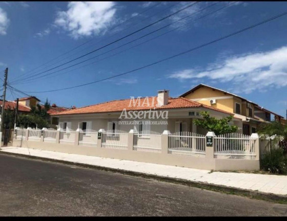 Imagem Casa com 3 Quartos à Venda, 240 m² em Centro - Capão Da Canoa Imagem Casa com 3 Quartos à Venda, 240 m² em Centro - Capão Da Canoa