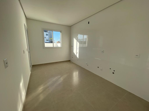 Imagem Casa com 3 Quartos à Venda, em Petrópolis - Porto Alegre Imagem Casa com 3 Quartos à Venda, em Petrópolis - Porto Alegre