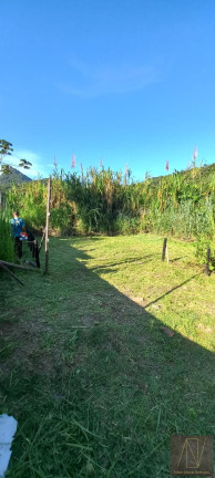 Terreno à Venda, 330 m² em Verde Mar - Caraguatatuba