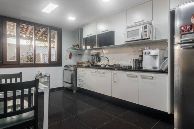 Imagem Casa com 4 Quartos à Venda, 665 m² em Barra Da Tijuca - Rio De Janeiro Imagem Casa com 4 Quartos à Venda, 665 m² em Barra Da Tijuca - Rio De Janeiro