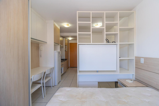 Imagem Apartamento com 1 Quarto para Alugar, 27 m² em Centro - Curitiba