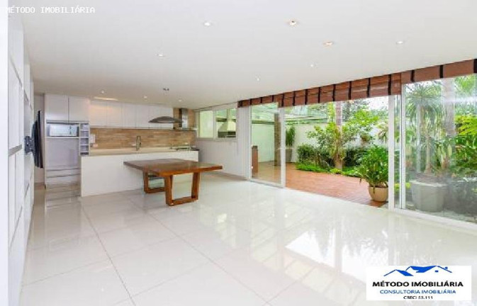 Imagem Casa com 5 Quartos à Venda, 275 m² em Alto Da Boa Vista - São Paulo