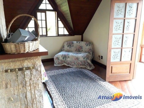 Imagem Casa com 7 Quartos à Venda, 690 m² em Granja Guarani - Teresópolis