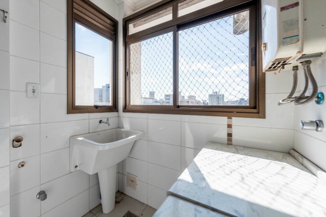 Imagem Apartamento com 2 Quartos à Venda, 73 m² em Petrópolis - Porto Alegre Imagem Apartamento com 2 Quartos à Venda, 73 m² em Petrópolis - Porto Alegre