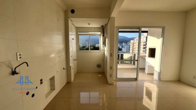 Imagem Apartamento com 2 Quartos à Venda, 74 m² em Itacorubi - Florianópolis