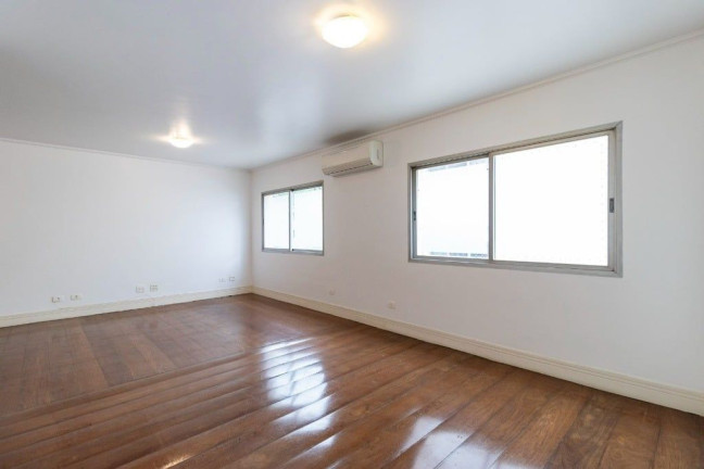 Imagem Apartamento com 3 Quartos à Venda, 129 m² em Itaim Bibi - São Paulo