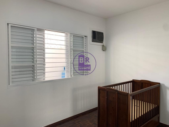Imagem Sobrado com 4 Quartos à Venda, 393 m² em Quebec - Londrina