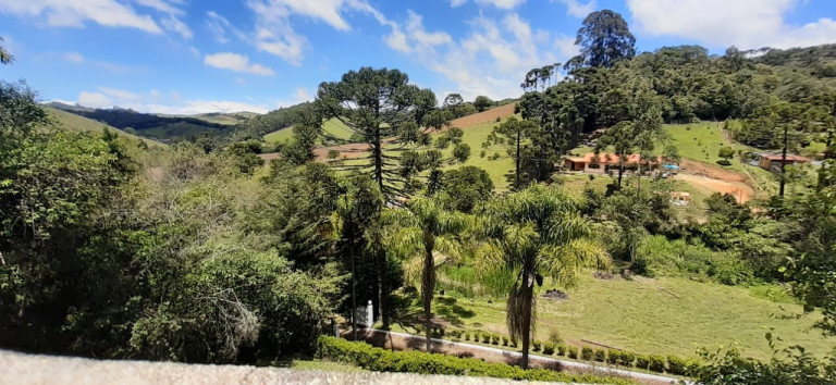 Imagem Chácara com 7 Quartos à Venda, 1.800 m² em Zona Rural - Cunha Imagem Chácara com 7 Quartos à Venda, 1.800 m² em Zona Rural - Cunha