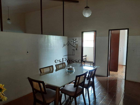 Imagem Casa com 5 Quartos à Venda, 680 m² em Centro - Florestal