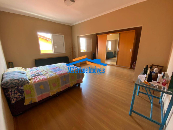Sobrado com 5 Quartos à Venda, 426 m² em Km 18 - Osasco
