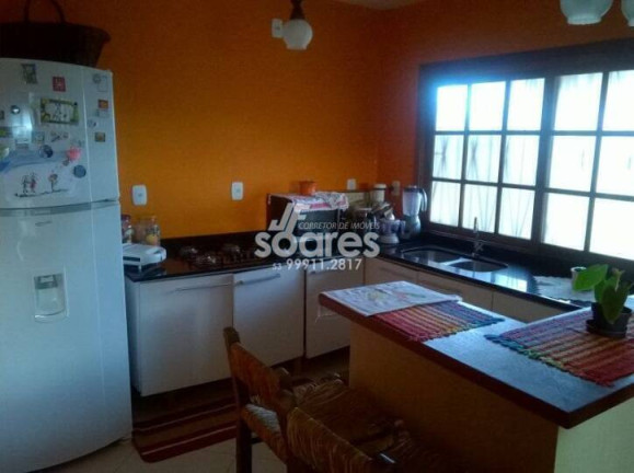 Imagem Sobrado com 3 Quartos à Venda, 228 m² em Laranjal - Pelotas
