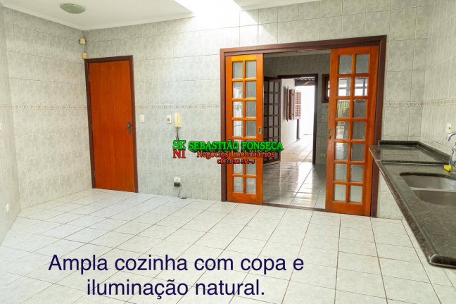Imagem Casa com 4 Quartos à Venda, 300 m² em Jardim Santa Maria - Jacareí Imagem Casa com 4 Quartos à Venda, 300 m² em Jardim Santa Maria - Jacareí