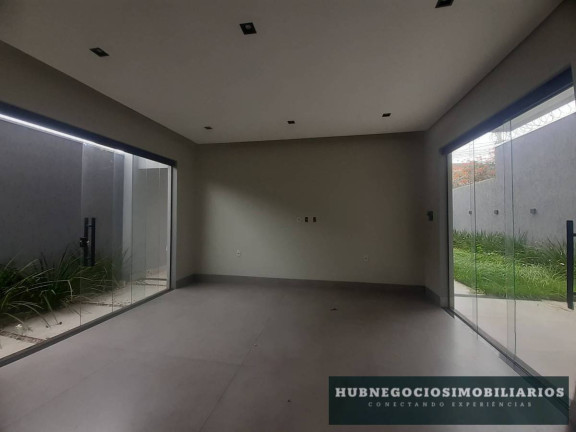 Imagem Casa com 4 Quartos à Venda, 240 m² Imagem Casa com 4 Quartos à Venda, 240 m²