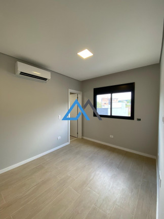 Imagem Casa com 3 Quartos à Venda, 135 m² em Villas Do Jaguari - Santana De Parnaíba Imagem Casa com 3 Quartos à Venda, 135 m² em Villas Do Jaguari - Santana De Parnaíba