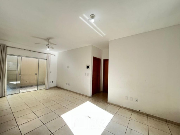 Imagem Casa com 3 Quartos à Venda, 190 m² em Setor Tocantins - Aparecida De Goiânia