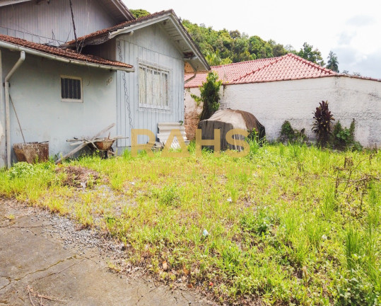Terreno à Venda, 858 m² em Floresta - Joinville