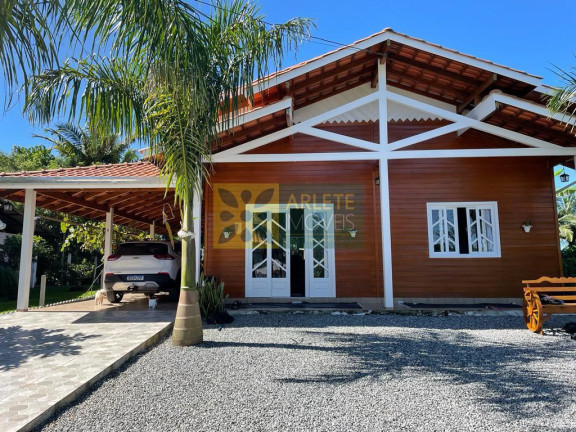 Imagem Imóvel com 2 Quartos à Venda, 120 m² em Sertão Do Trombudo - Itapema Imagem Imóvel com 2 Quartos à Venda, 120 m² em Sertão Do Trombudo - Itapema